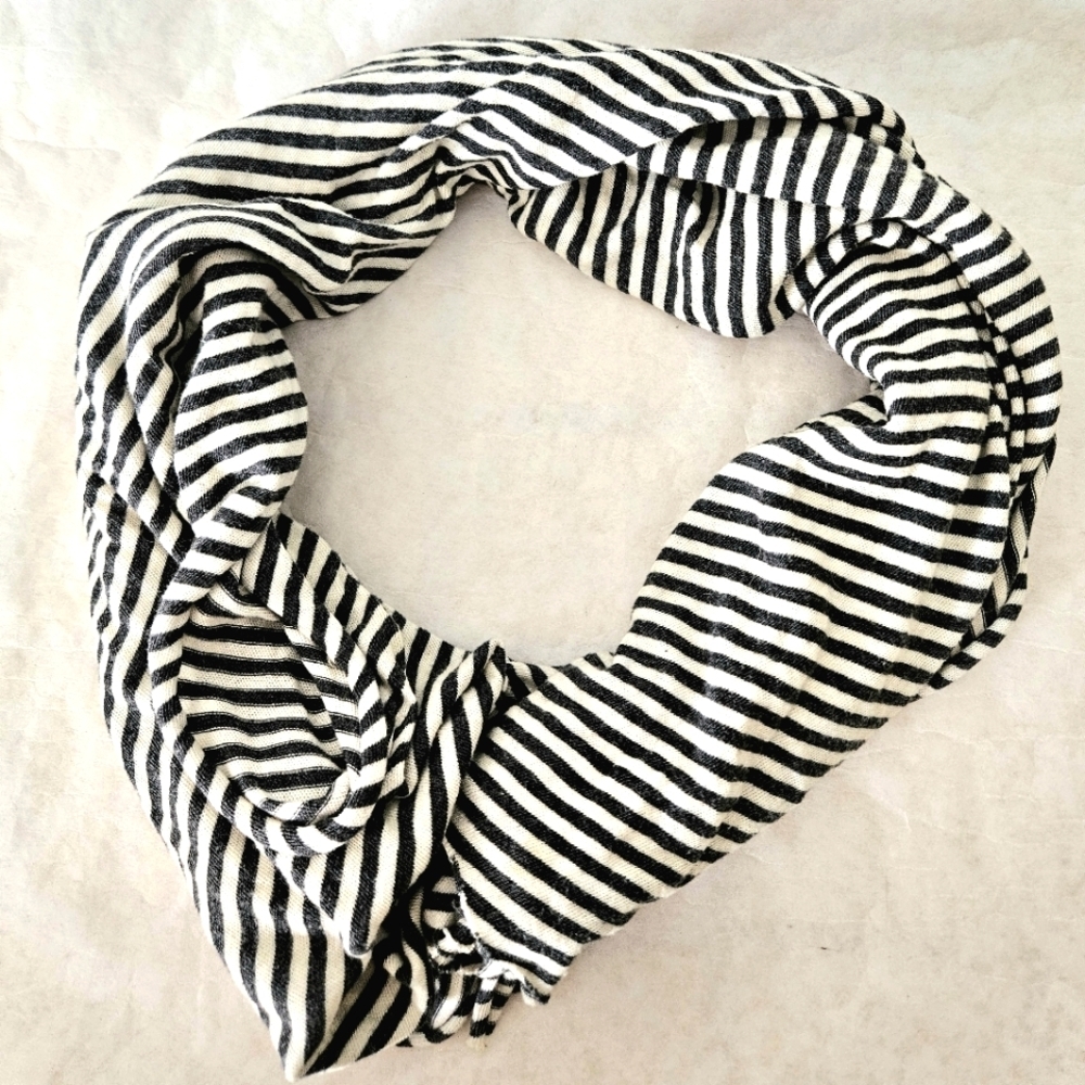 Long Diagonal Stripe Scarf Charcoal Gray And Cream